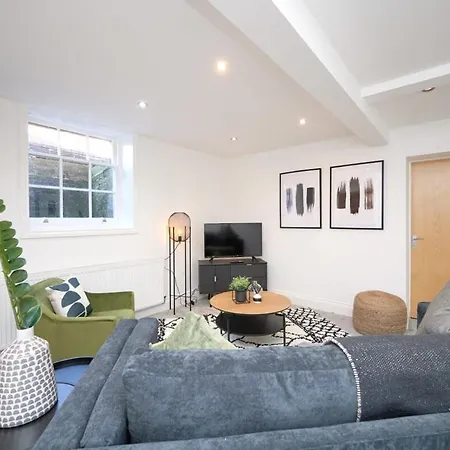 Lovely 2 Bedroom Apartment In Preston Preston  Exterior photo